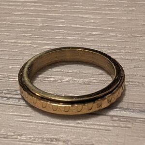 Sterling Forever Jaya Textured Spinner Ring (Gold)